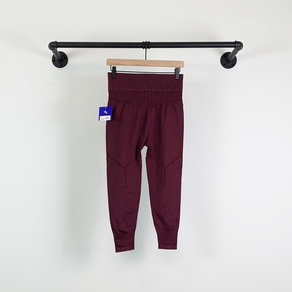 NWT Target Joy Lab High Rose Seamless 7/8 Length Leggings In Maroon - Picture 6 of 6